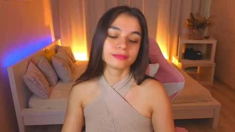 Ketrin online show from June 8, 2026, 1:39 am