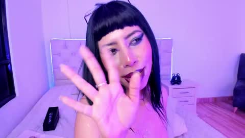 Nina Fox  online show from May 15, 2026, 11:34 pm