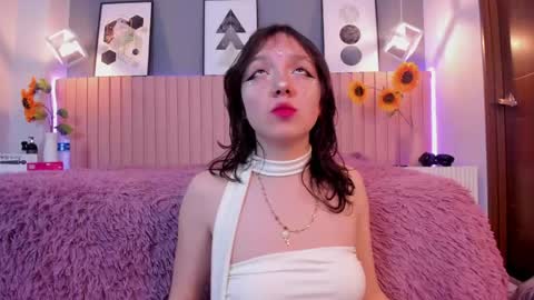 nina_ford_ online show from April 29, 2026, 3:10 am