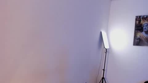 Catalina online show from February 23, 2025, 3:02 am