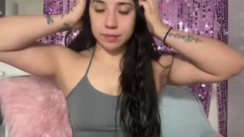 nina_lovez online show from January 8, 2025, 4:44 pm