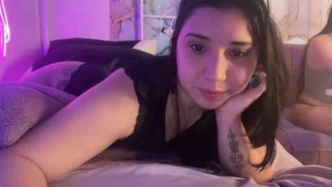 nina_lovez online show from March 5, 2025, 3:40 pm