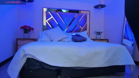 Nina myers online show from January 18, 2026, 2:37 am