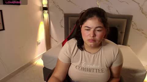  N I N A online show from October 7, 2025, 2:03 pm