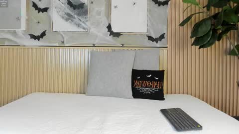 Snapshot of nina_soul chatting on October 23, 2025, 12:15 pm NINA online show from October 23, 2025, 12:15 pm