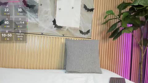 NINA online show from November 6, 2025, 11:55 am