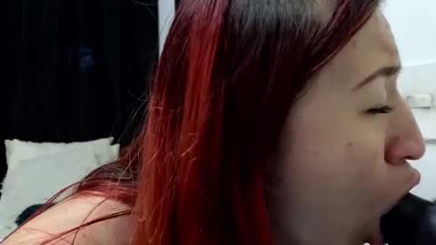 Snapshot of ninaa_fox chatting on January 7, 2025, 4:05 pm Ninaa fox online show from January 7, 2025, 4:05 pm