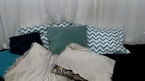 Snapshot of ninaa_fox chatting on February 11, 2025, 5:50 pm Ninaa fox online show from February 11, 2025, 5:50 pm