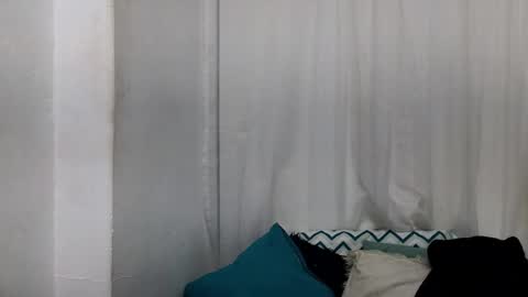 Snapshot of ninaa_fox chatting on February 12, 2025, 4:44 pm Ninaa fox online show from February 12, 2025, 4:44 pm