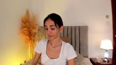 Nina online show from January 9, 2025, 6:15 pm