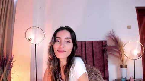 Nina online show from February 17, 2025, 6:15 pm