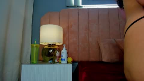 Snapshot of ninacrave_ chatting on March 22, 2026, 2:37 am Nina online show from March 22, 2026, 2:37 am