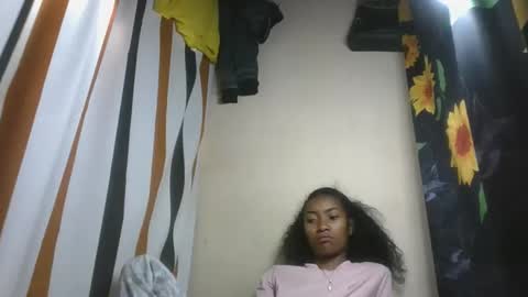 ninaeaa online show from November 21, 2025, 5:39 am