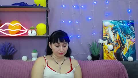 Snapshot of ninaflawlees chatting on January 27, 2025, 2:42 am ninaflawlees online show from January 27, 2025, 2:42 am