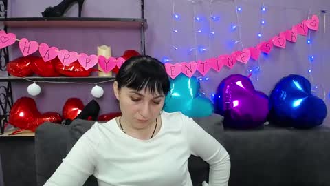 Snapshot of ninaflawlees chatting on February 6, 2025, 5:35 am ninaflawlees online show from February 6, 2025, 5:35 am