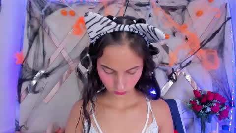 ninahtx online show from October 29, 2025, 8:43 pm