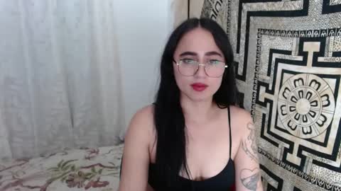 N I N A online show from February 7, 2025, 11:24 pm