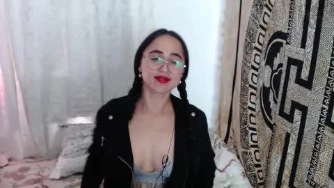 N I N A online show from March 1, 2025, 5:16 pm