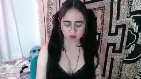 Snapshot of ninakravtz chatting on September 24, 2025, 3:04 pm N I N A online show from September 24, 2025, 3:04 pm