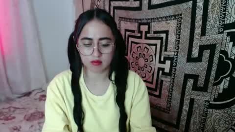 Snapshot of ninakravtz chatting on October 2, 2025, 3:30 pm N I N A online show from October 2, 2025, 3:30 pm