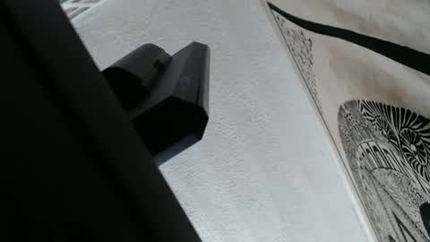 Snapshot of ninakravtz chatting on October 7, 2025, 5:21 pm N I N A online show from October 7, 2025, 5:21 pm