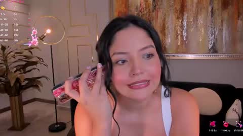  Nina  online show from August 5, 2026, 6:22 pm