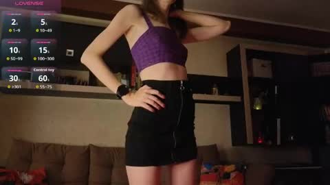 Snapshot of ninanovalicious chatting on June 4, 2026, 7:03 am NinaNovalicious online show from June 4, 2026, 7:03 am