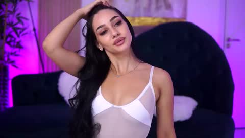 Snapshot of ninasolenne chatting on October 6, 2025, 6:38 pm Ninna online show from October 6, 2025, 6:38 pm