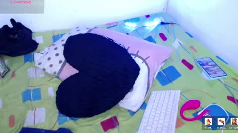 ninatinydoll1 online show from June 17, 2026, 12:40 pm