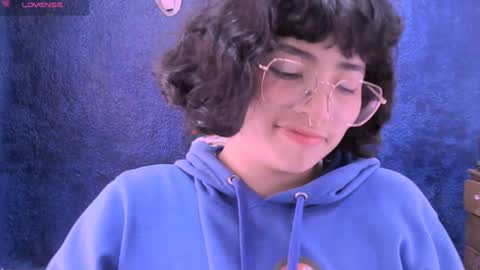 Nina online show from December 29, 2024, 1:49 pm