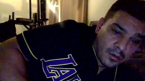 Snapshot of nineinchman69 chatting on November 3, 2025, 4:25 am nineinchman69 online show from November 3, 2025, 4:25 am