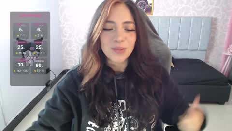 Snapshot of ninfa_ch chatting on December 5, 2024, 11:27 am Ninfa online show from December 5, 2024, 11:27 am
