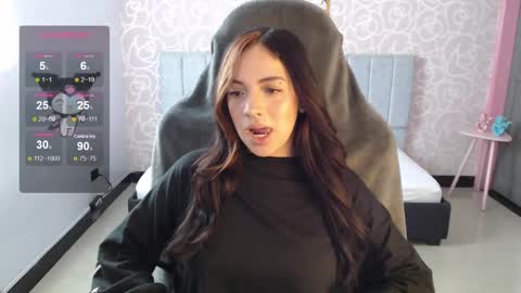 Snapshot of ninfa_ch chatting on December 19, 2024, 11:29 am Ninfa online show from December 19, 2024, 11:29 am