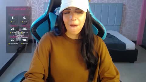 Snapshot of ninfa_ch chatting on January 9, 2025, 11:45 pm Ninfa online show from January 9, 2025, 11:45 pm