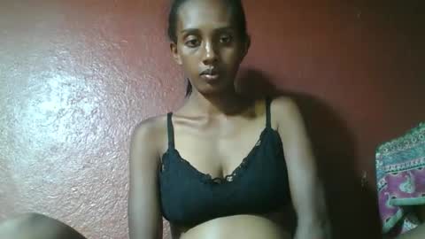 ninie246746 online show from January 8, 2025, 8:29 pm