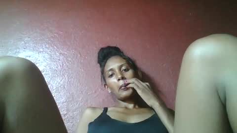 ninie246746 online show from February 9, 2025, 5:54 pm