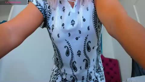Snapshot of ninna_dee chatting on August 5, 2026, 3:31 am nina dee online show from August 5, 2026, 3:31 am