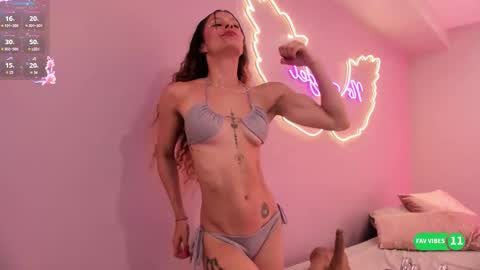 Snapshot of ninna_monroe_ chatting on December 15, 2025, 4:22 pm Ninna online show from December 15, 2025, 4:22 pm