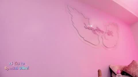 Snapshot of ninna_monroe_ chatting on December 19, 2025, 4:47 pm Ninna online show from December 19, 2025, 4:47 pm