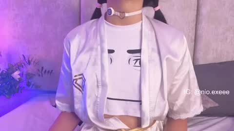 nioki_ online show from May 11, 2026, 4:18 am
