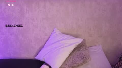 nioki_ online show from June 27, 2026, 1:06 pm