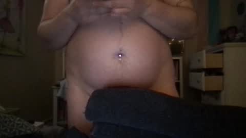 nipplelessalien online show from January 7, 2026, 1:30 am