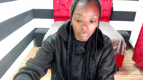 Snapshot of nirak_sf chatting on January 6, 2025, 1:30 pm Nirak online show from January 6, 2025, 1:30 pm