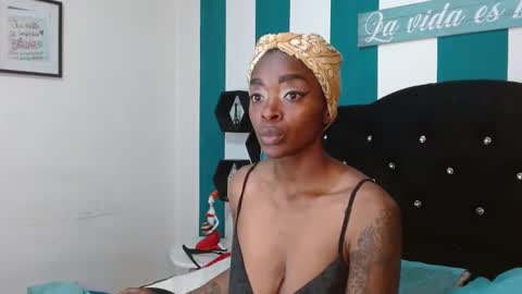 Snapshot of nirak_sf chatting on February 17, 2025, 8:15 pm Nirak online show from February 17, 2025, 8:15 pm