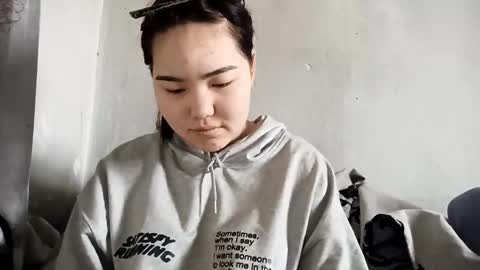 Molly online show from February 8, 2026, 4:27 am