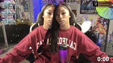 NIVIA WOLFE online show from December 5, 2025, 12:47 pm