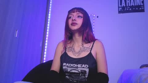 Snapshot of nixxi_ chatting on May 9, 2026, 7:35 am nix online show from May 9, 2026, 7:35 am