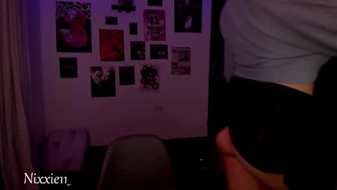 Snapshot of nixxie_ chatting on March 12, 2026, 2:07 am Nixxie online show from March 12, 2026, 2:07 am