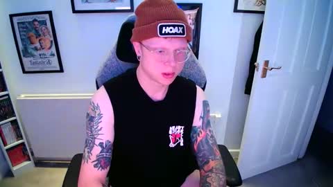 Snapshot of nlrb93 chatting on October 31, 2025, 6:20 pm BNate93 online show from October 31, 2025, 6:20 pm