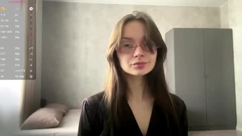Snapshot of no_rose_without_a_thorn chatting on May 16, 2026, 3:47 am Nora online show from May 16, 2026, 3:47 am